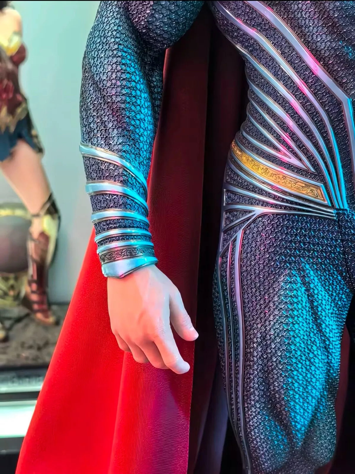 DC Collectibles Superman Statue | 45Cm