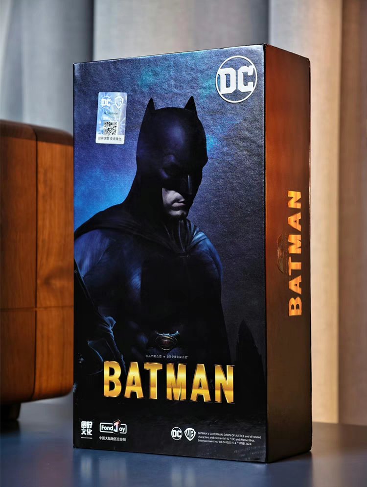 FondJoy DC -BVS Light armor big Batman (Deluxe Edition) 1/9 scale Action Figure